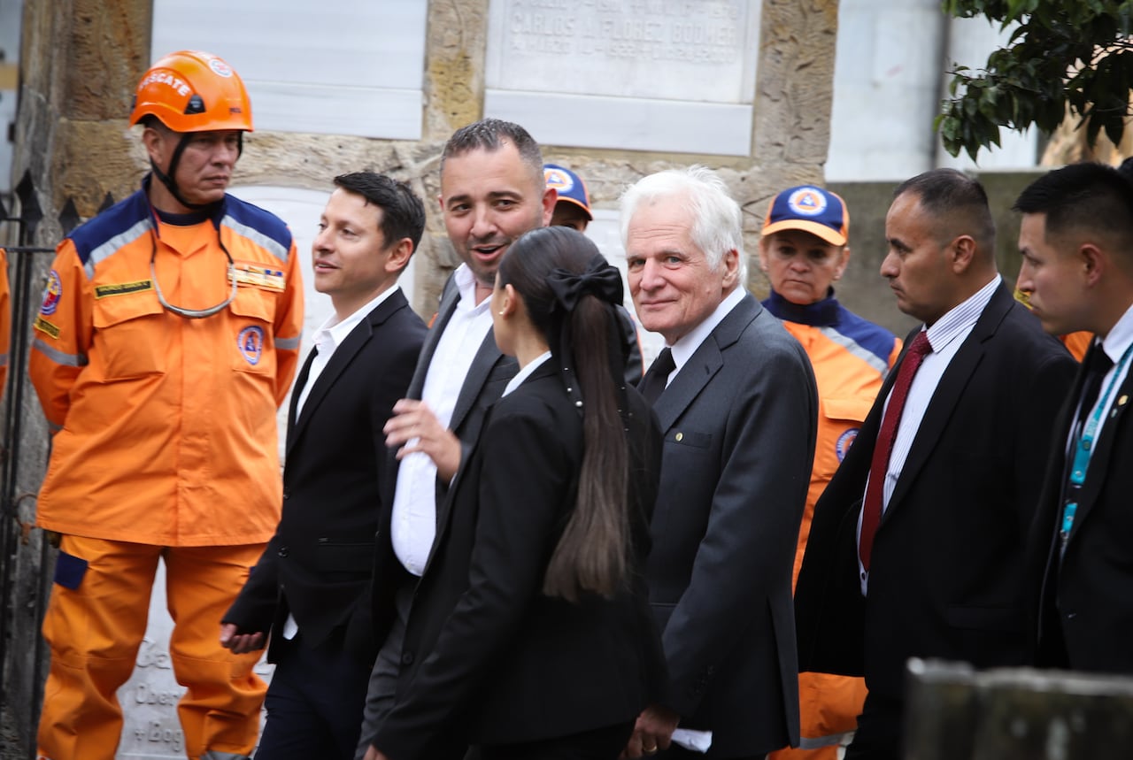 Miguel Uribe Londoño, sepelio del senador Miguel Uribe Turbay