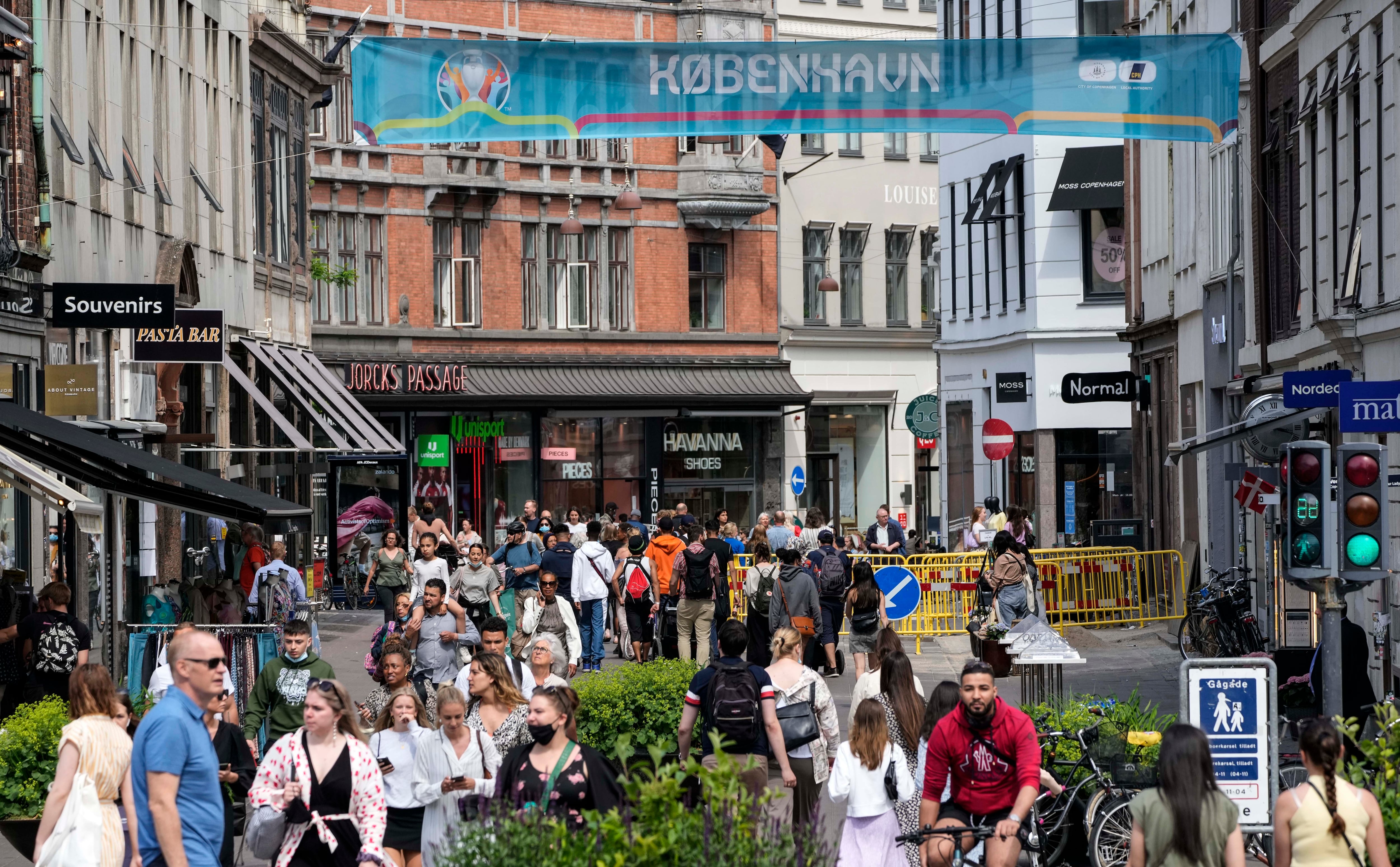 Coronavirus | Países de Europa empiezan a retirar el uso obligatorio de tapabocas