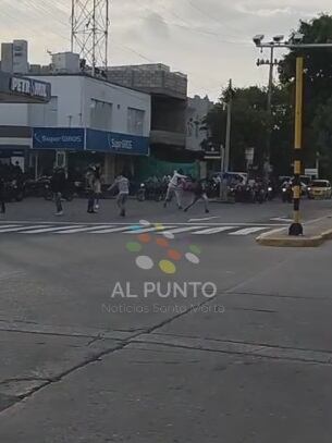 En los desmanes en Santa Marta la emprendieron contra las cámaras de la ciudad.