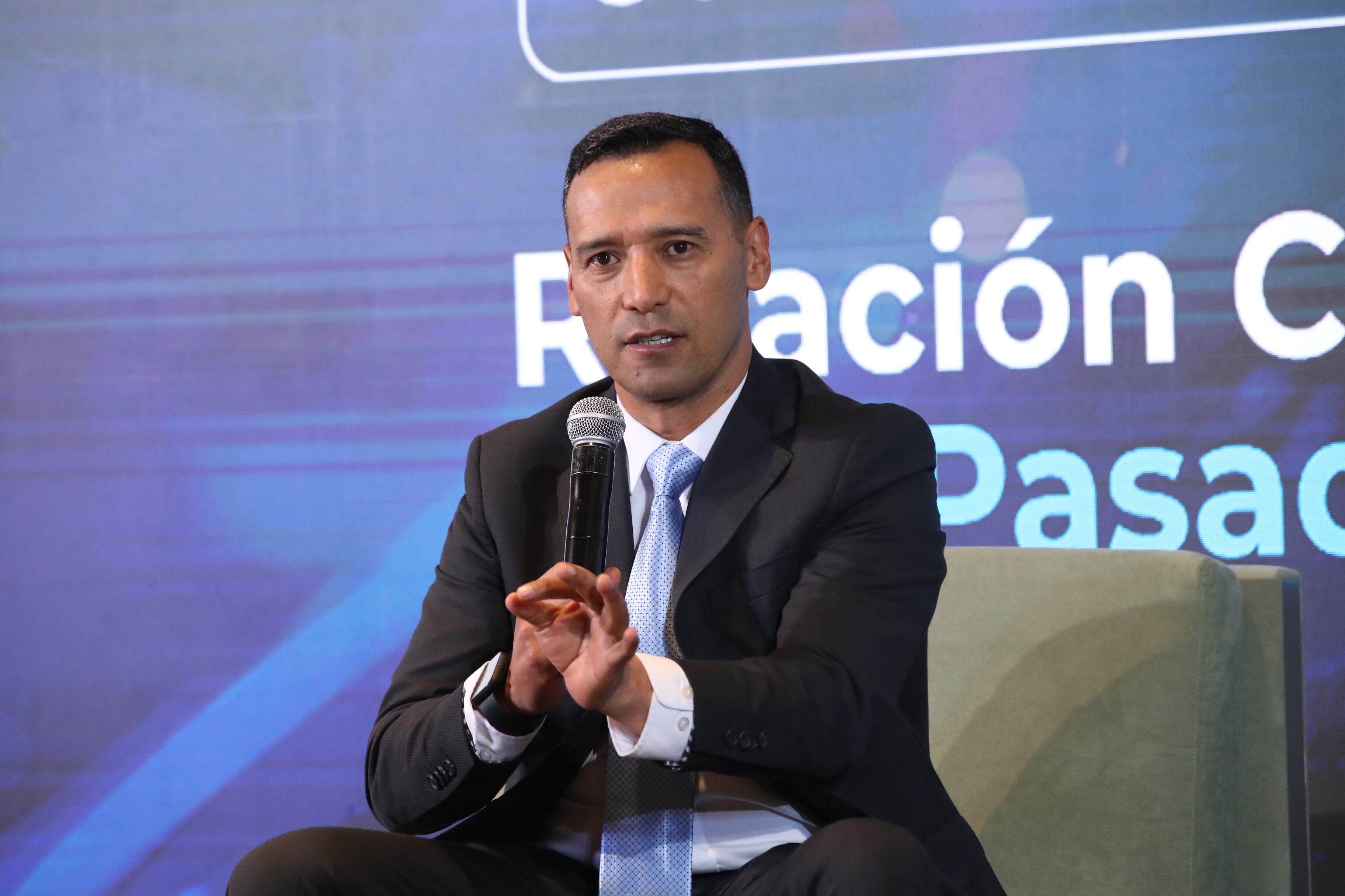 Seguridad y Defensa Nacional: Estrategia para garantizar la gobernabilidad

 

Participantes

General Pedro Sánchez, ministro de Defensa

Angela Buitrago, ministra de Justicia

Moderador: Fernando Quijano – Director La República