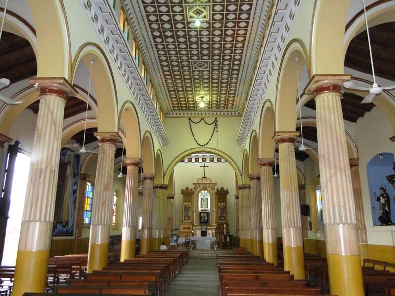 Así sería el interior de la iglesia Nuestra Señora del Rosario.