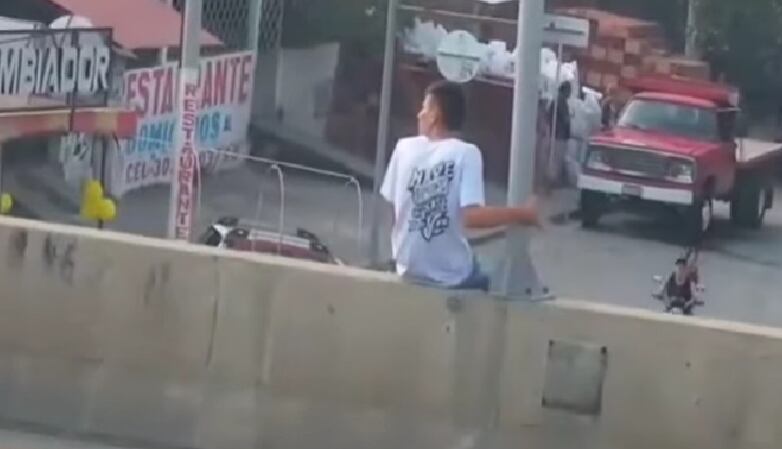 Ocurrió en el intercambiador vial sobre el sector conocido como la redoma del Palustre.