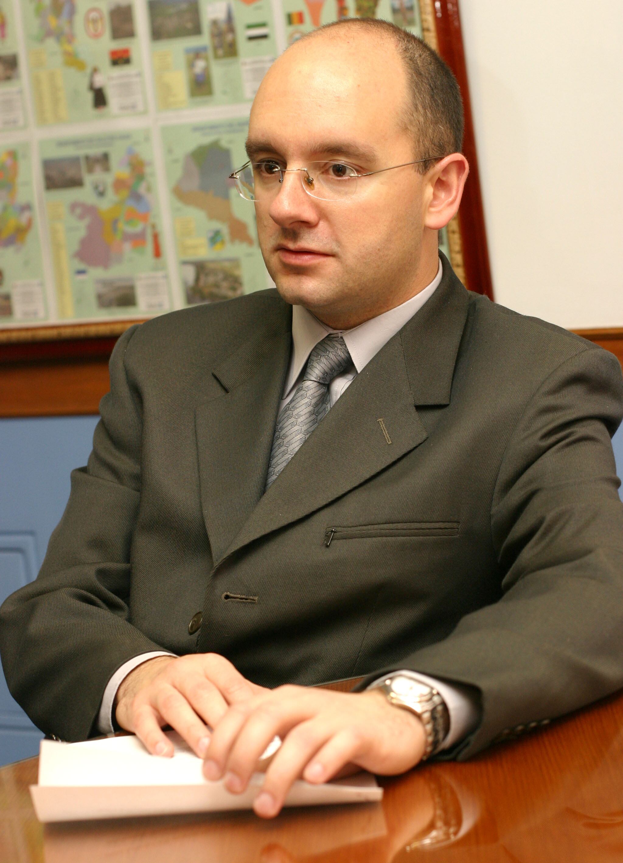 Máximo Duque, exdirector de Medicina Legal, indicó que el Talio está prohibido en Estados Unidos hace 30 años.