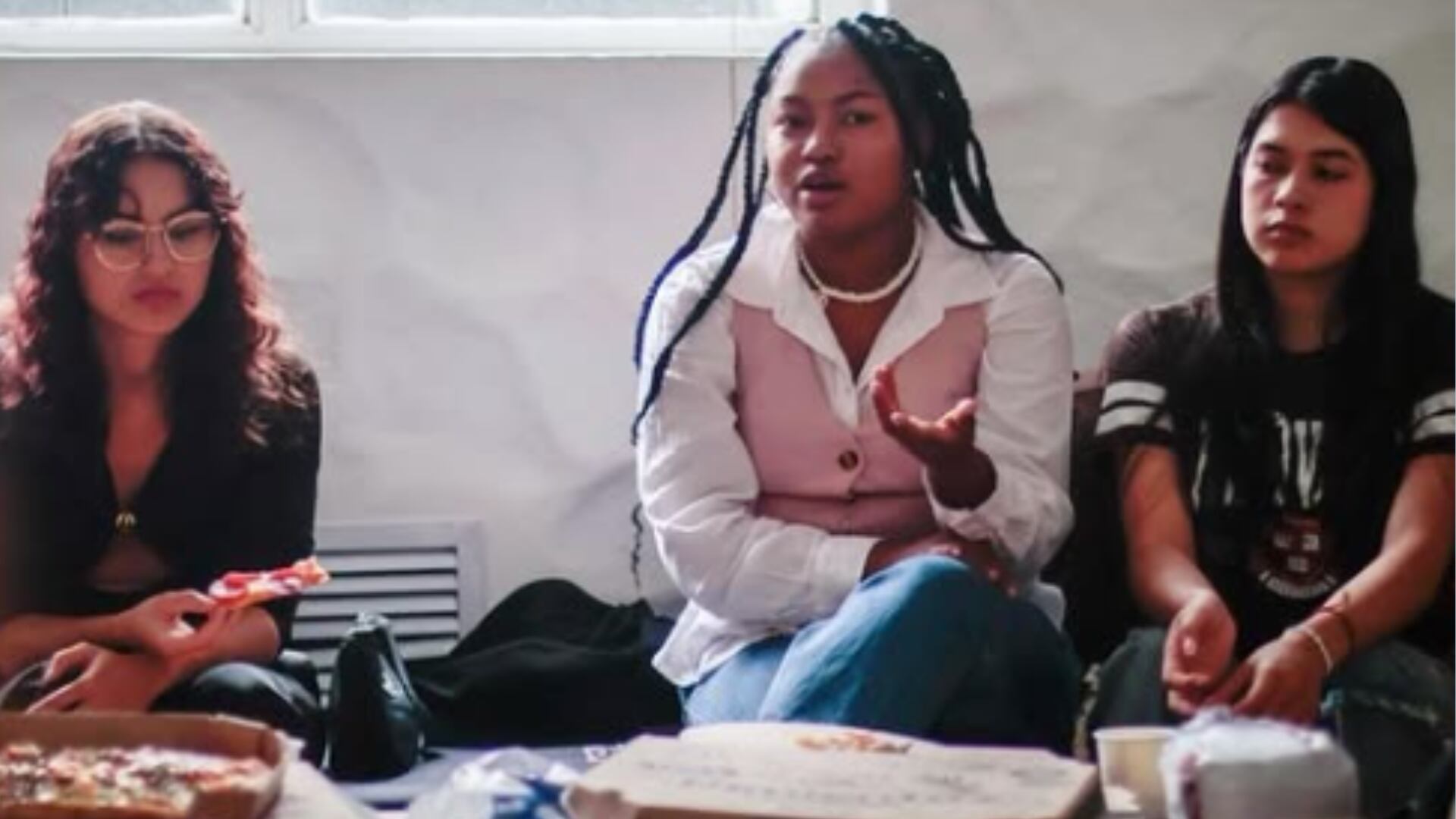 El programa busca integrar a los jóvenes a procesos de formación y ofrecer recursos que fortalezcan sus proyectos de vida y su inclusión social.