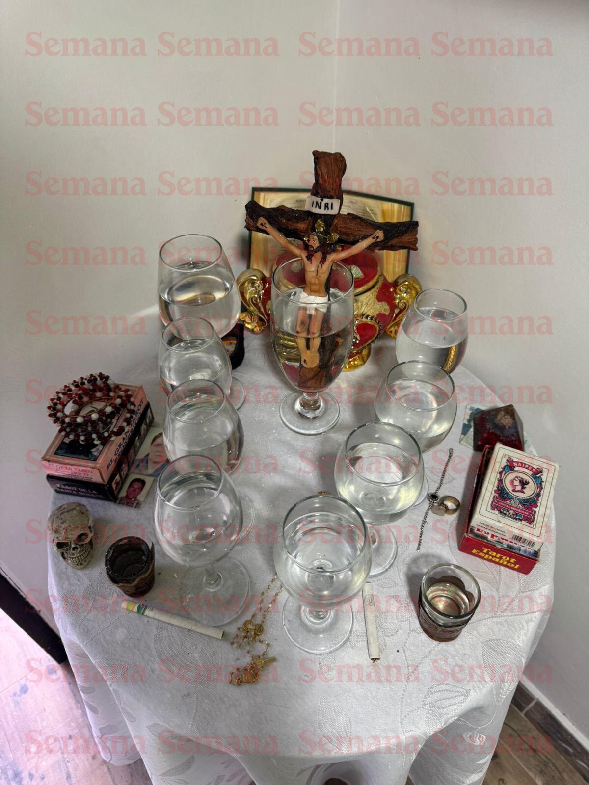 Altar hallado en operativo contra el lavado de activos en La Terraza.