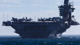El portaaviones USS Nimitz se encuentra frente a la costa de Valparaíso realizando ejercicios con la Armada de Chile.