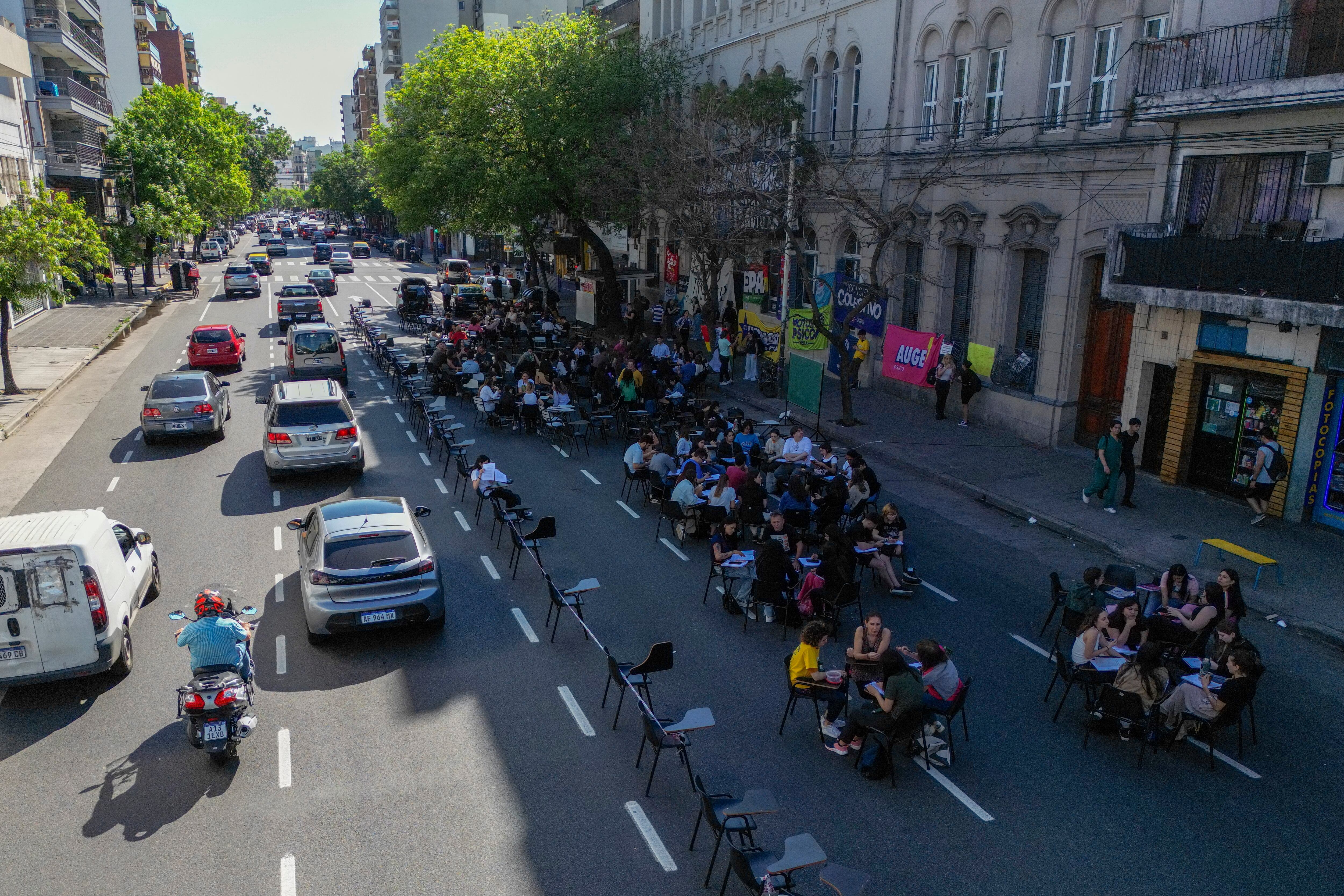 Protestas en Argentina contra el gobierno de Milei