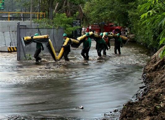 Contaminación por derrame de crudo, tras ruptura del Oleoducto Caño Limón - Coveñas
