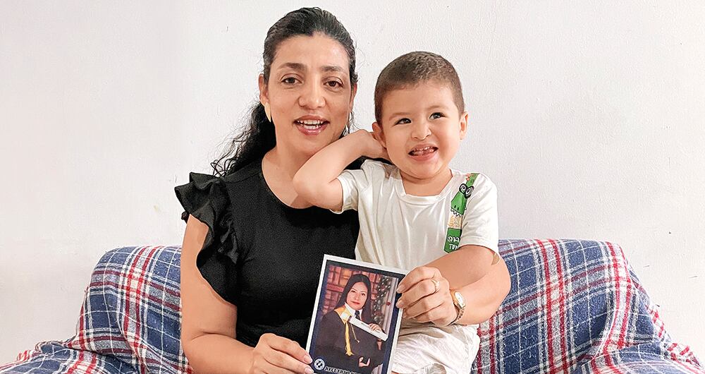  Yamileth le enseña constantemente la foto de Jacqueline a Jean Carlos, para que él la identifique y no la olvide. “Esperaré el momento para hablarle de ella”, dice. 