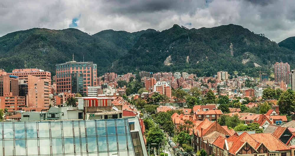 La protección de los cerros orientales es fundamental para el recurso hídrico de Bogotá.