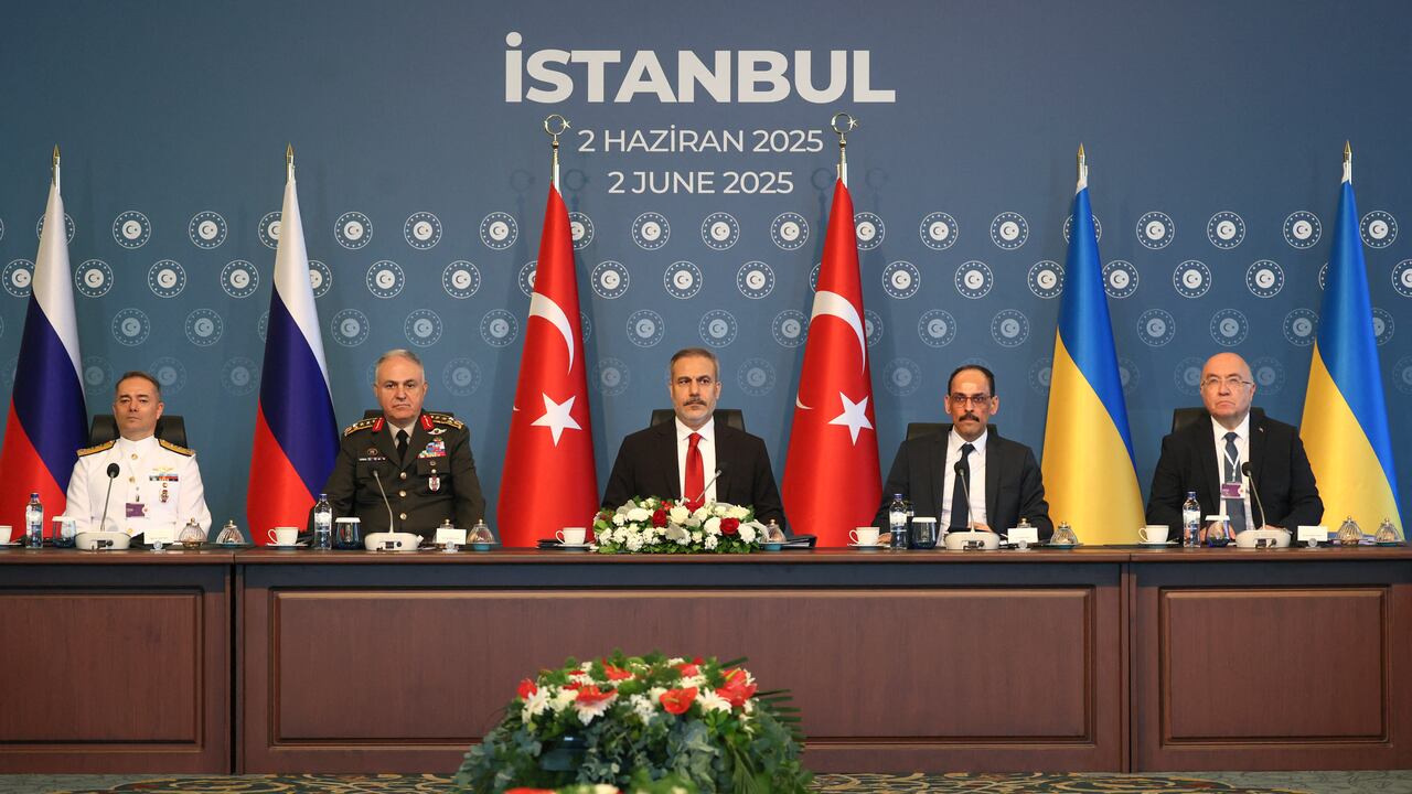 Las delegaciones ucraniana y rusa han iniciado una segunda ronda de conversaciones de paz en Estambul.