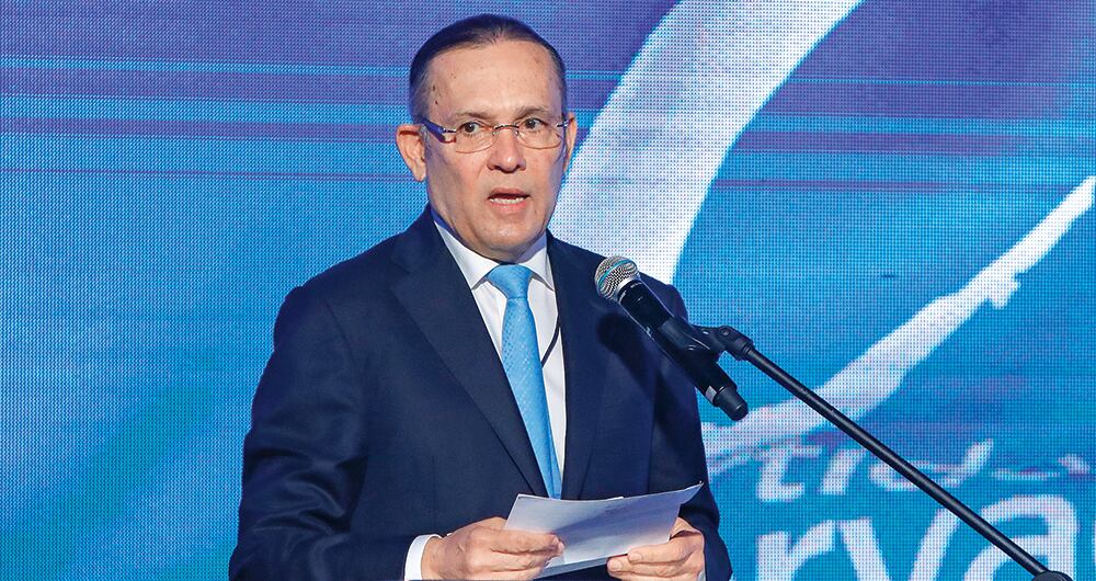   Efraín Cepeda, director del Partido Conservador, dijo que sus congresistas votarán según los lineamientos de la colectividad.