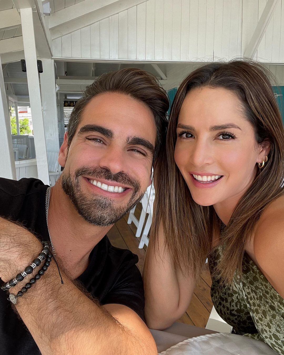 Carmen y Frederik esperaron bastantes semanas para oficializar su unión. Foto: Instagram @cvillaloboss.