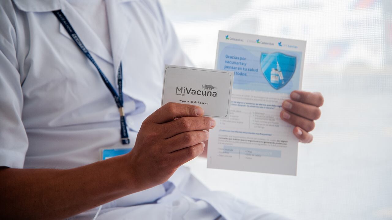 Pilas: la página web “Mi vacuna digital” cobra por obtener un certificado de vacuna digital; este se puede obtener gratis