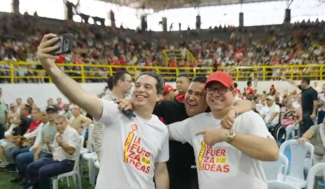 Simón Gaviria, Jorge Laverde y Lidio García.