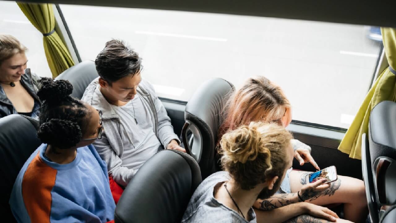 Son múltiples las experiencias que se pueden generar en el transporte público (imagen de referencia).