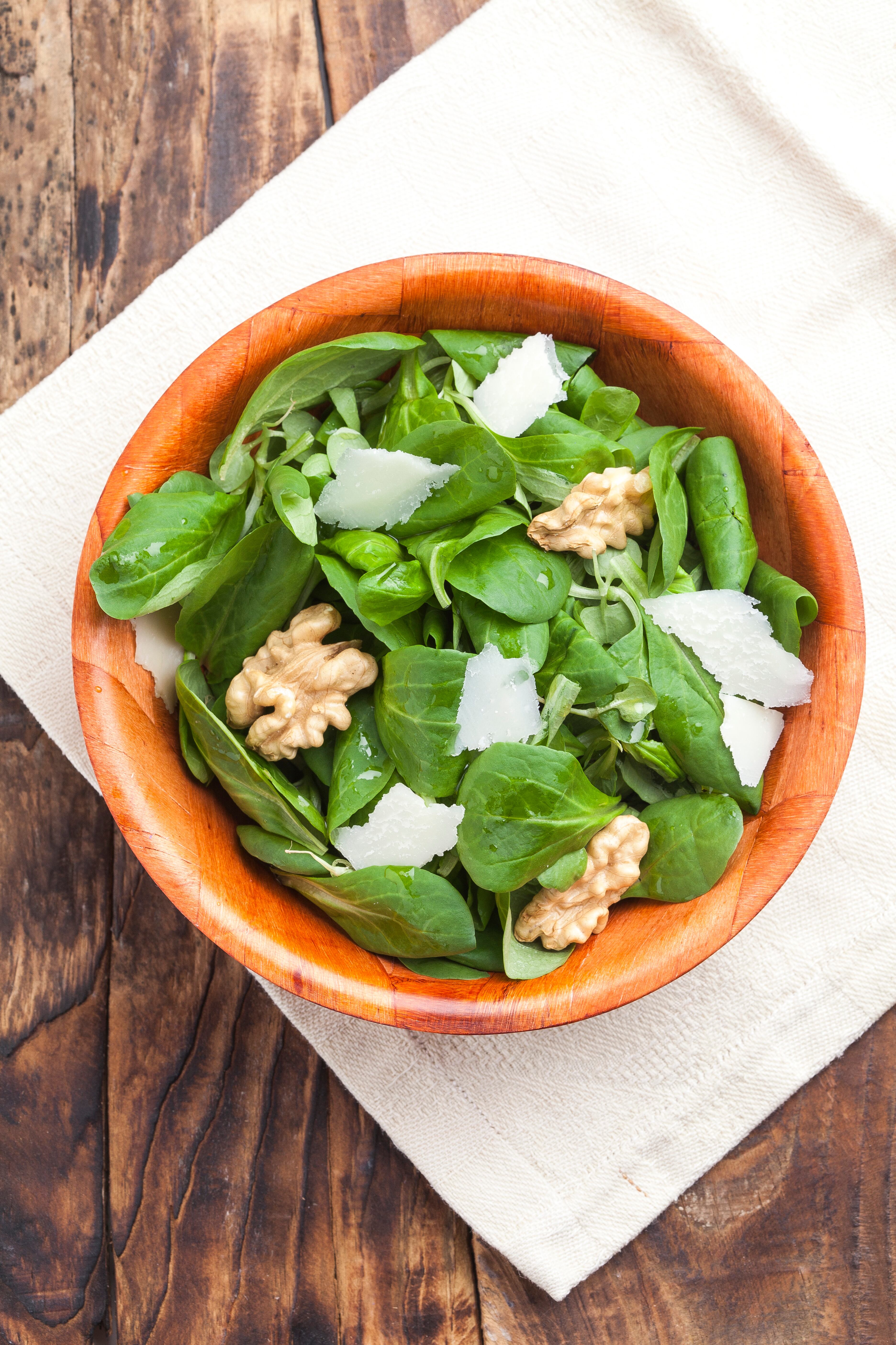 Ensalada de espinaca con nueces