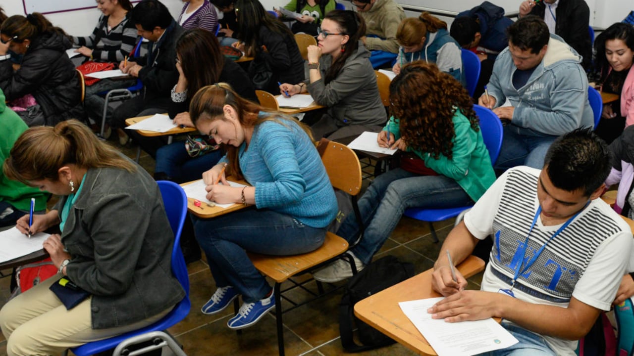 Los criterios de admisión, evaluación y promoción son exclusivamente académicos.