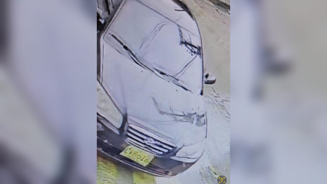 CVB 516 es la placa del carro que los ladrones utilizaron para cometer el crimen.