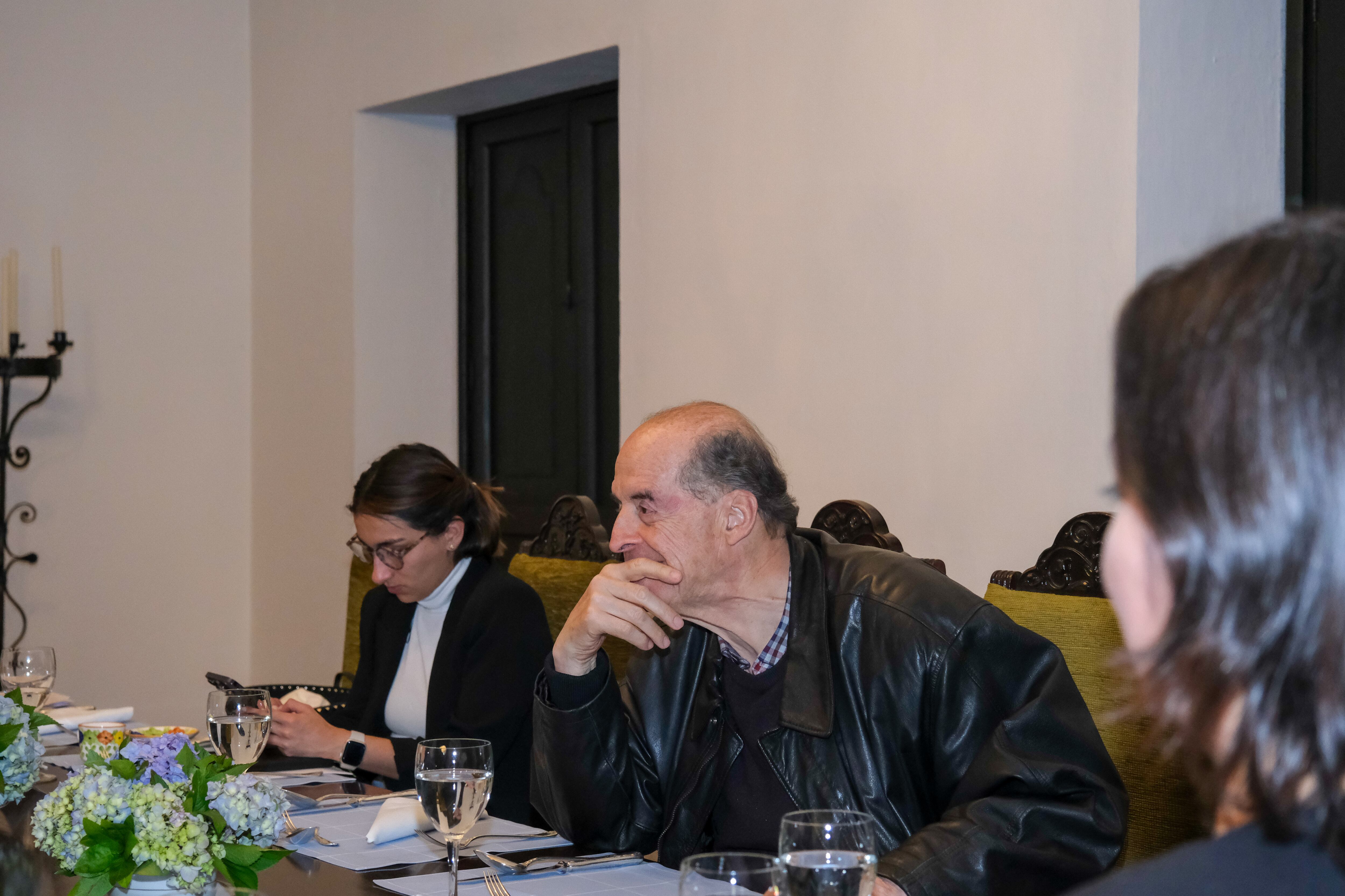 Allí tenían claro que Petro puede llevar nuevamente a Maduro a la mesa de diálogo, pero es muy cercano a él y en Caracas lo llaman jocosamente el nuevo “canciller de Venezuela”.