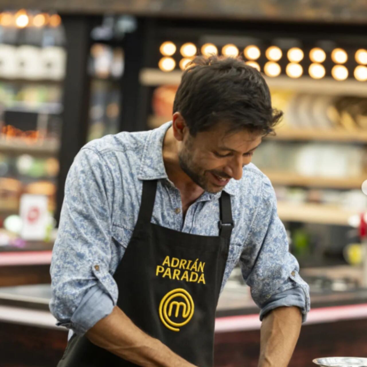Adrián Parada hace parte del Top 10 de finalistas en MasterChef Celebrity.