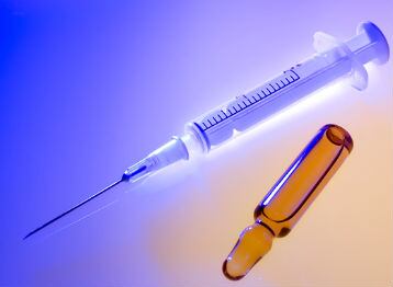 El diclofenaco tiene varias presentaciones y usos como antiinflamatorio y analgésico. 