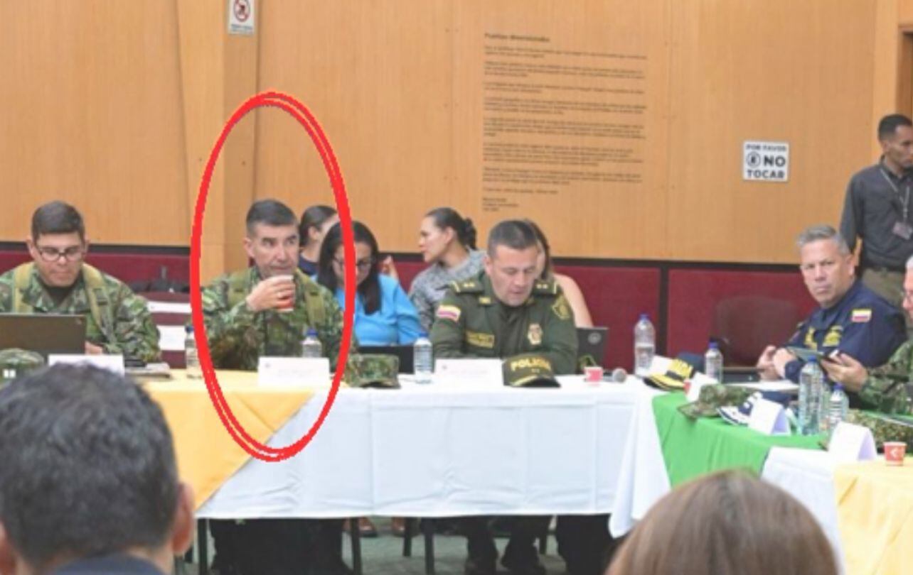 El general Raúl Vargas, en consejo de seguridad en Popayán, Cauca, el pasado 24 de abril.