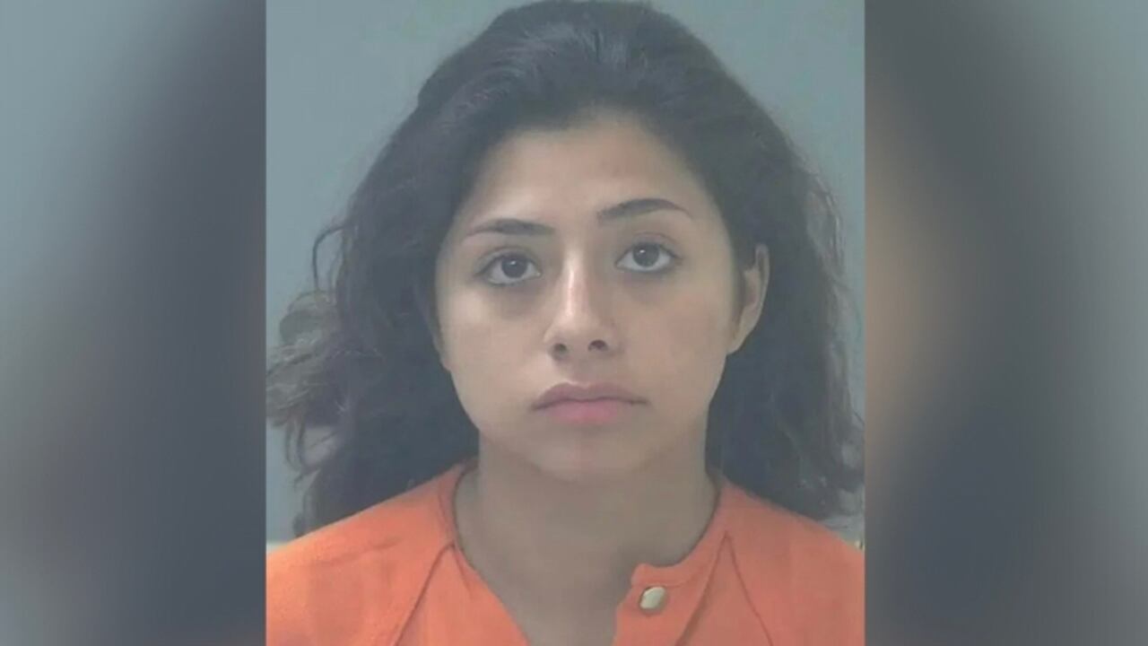 Castro Medina se declaró culpable este lunes 19 de diciembre, de un cargo de conspiración para cometer tráfico sexual de menores y un cargo de obstrucción.