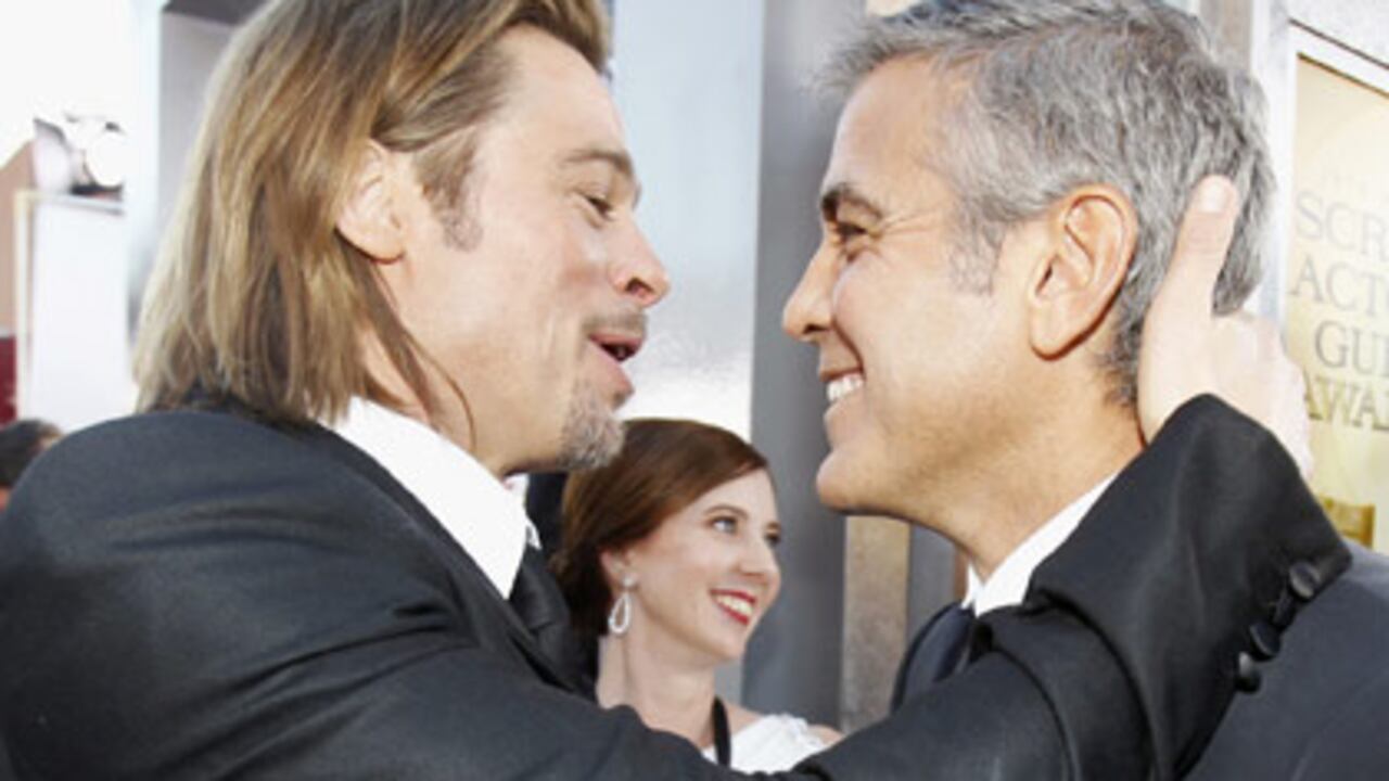 Brad Pitt y George Clooney son la pareja emblemática del ‘bromance’. Para Clooney es su lazo afectivo más estable hasta hoy.