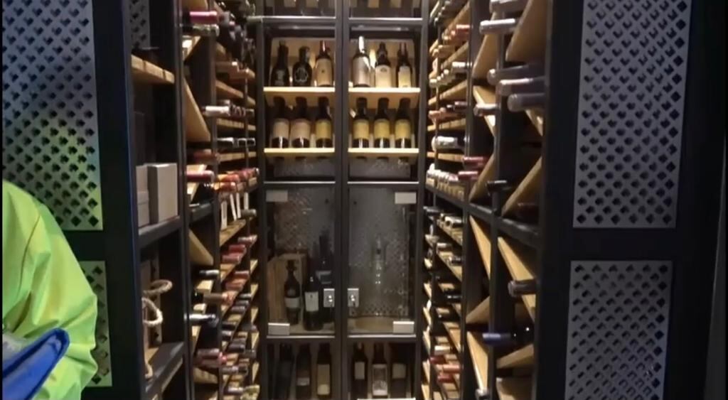 Los lujos que encontró la Policía en el apartamento de Memo Fantasma