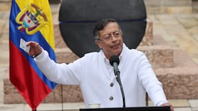 Presidente Gustavo Petro, votación en la mesa uno de la plaza de Bolívar