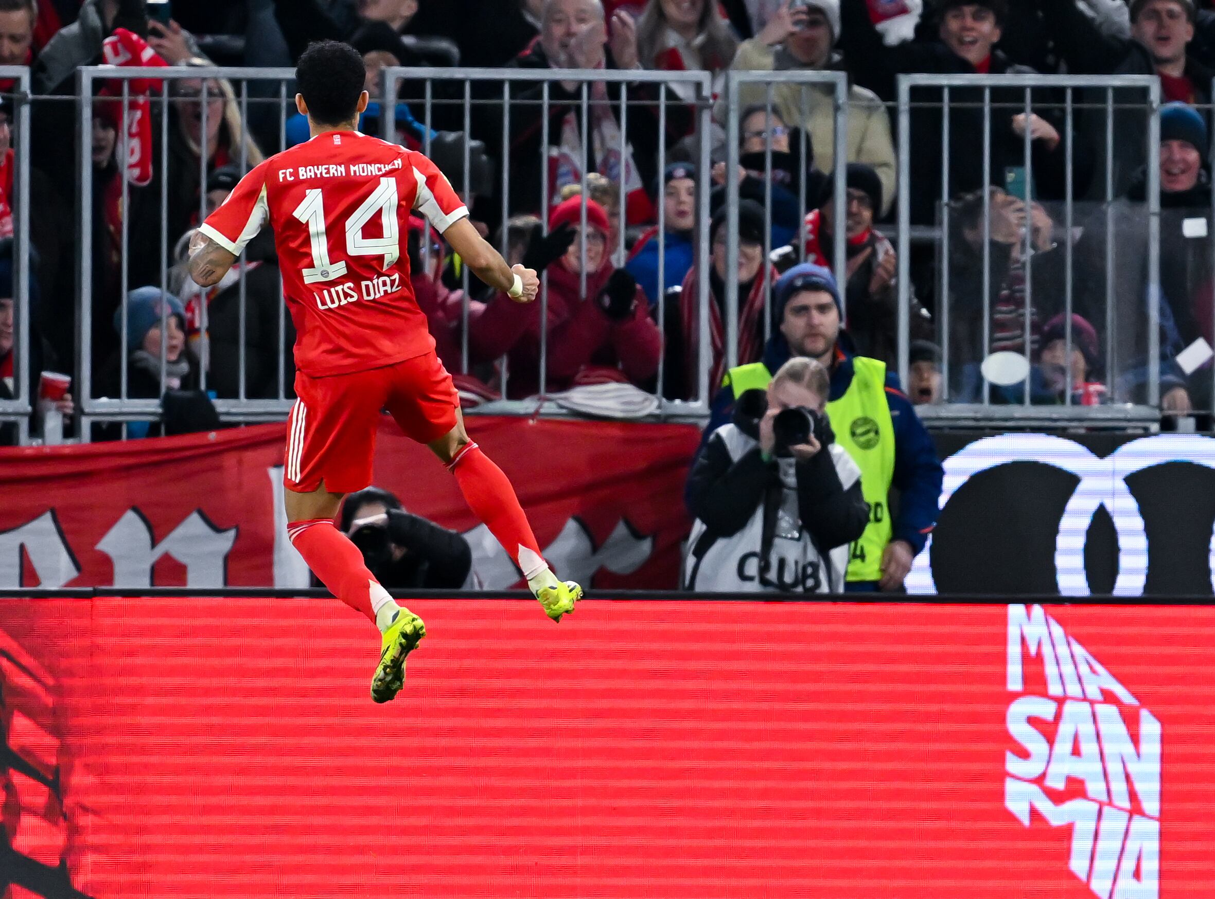 Bayern Munich's Luis Diaz celebrates scoring during the Bundesliga soccer match between Bayern Munich and TSG 1899 Hoffenheim in Munich, Germany, Sunday Feb. 8, 2026. (Sven Hoppe/dpa via AP)