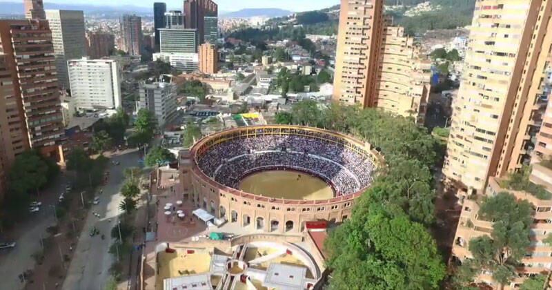La imagen icónica del centro de Bogotá, la plaza de toros de Santamaría.