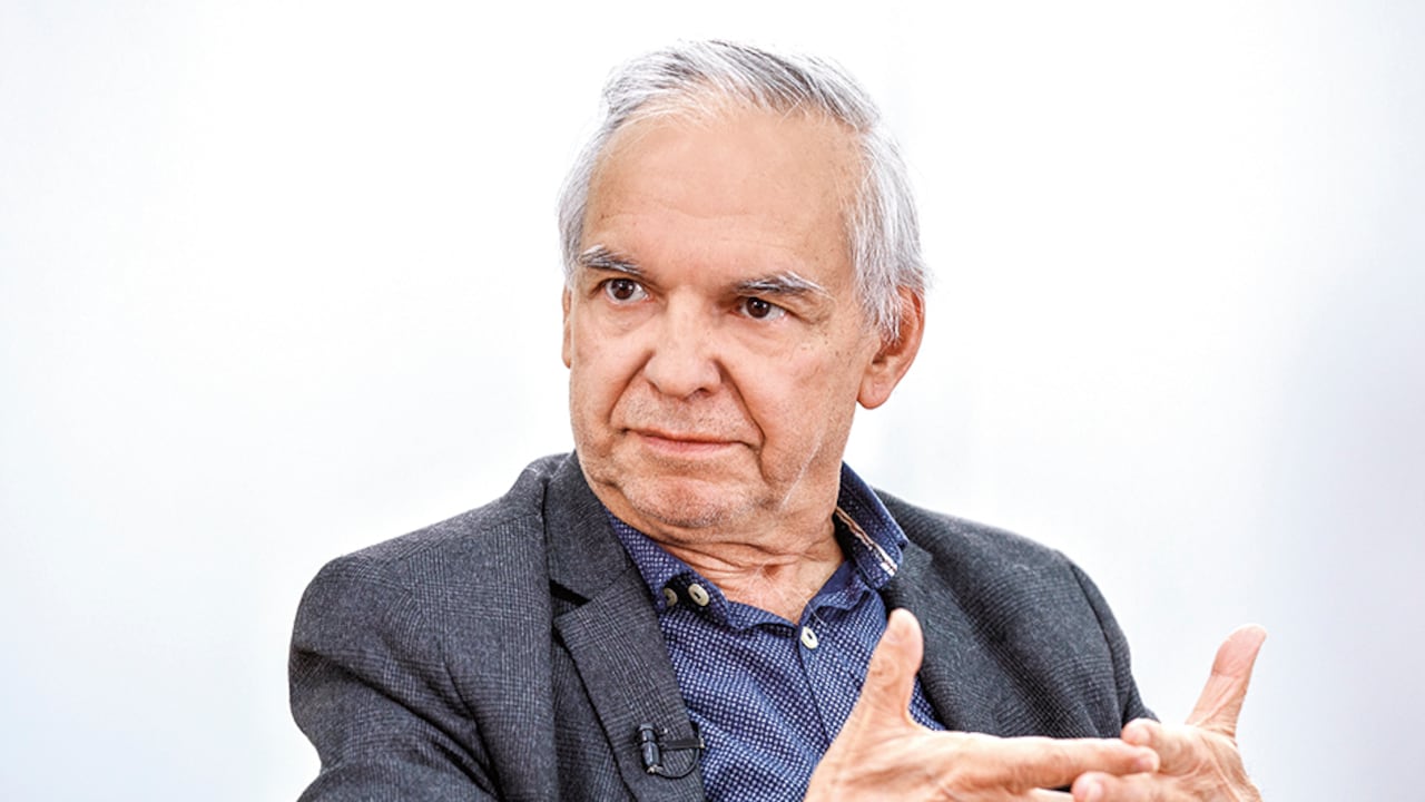 Ricardo Bonilla guardó silencio cuando el presidente le pidió explicaciones a partir de las denuncias de Reyes.