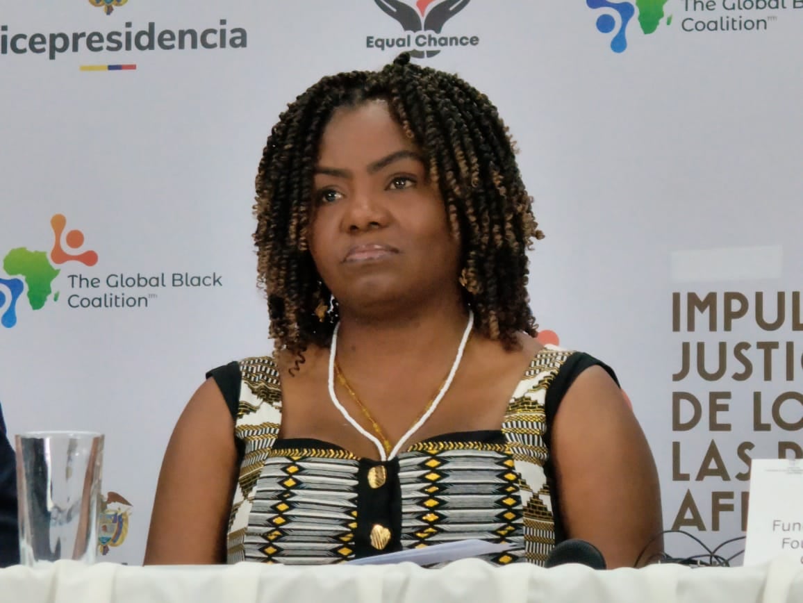 Vicepresidenta, Francia Márquez, revela obstáculos para ejercer su cargo y habla de discriminación institucional.