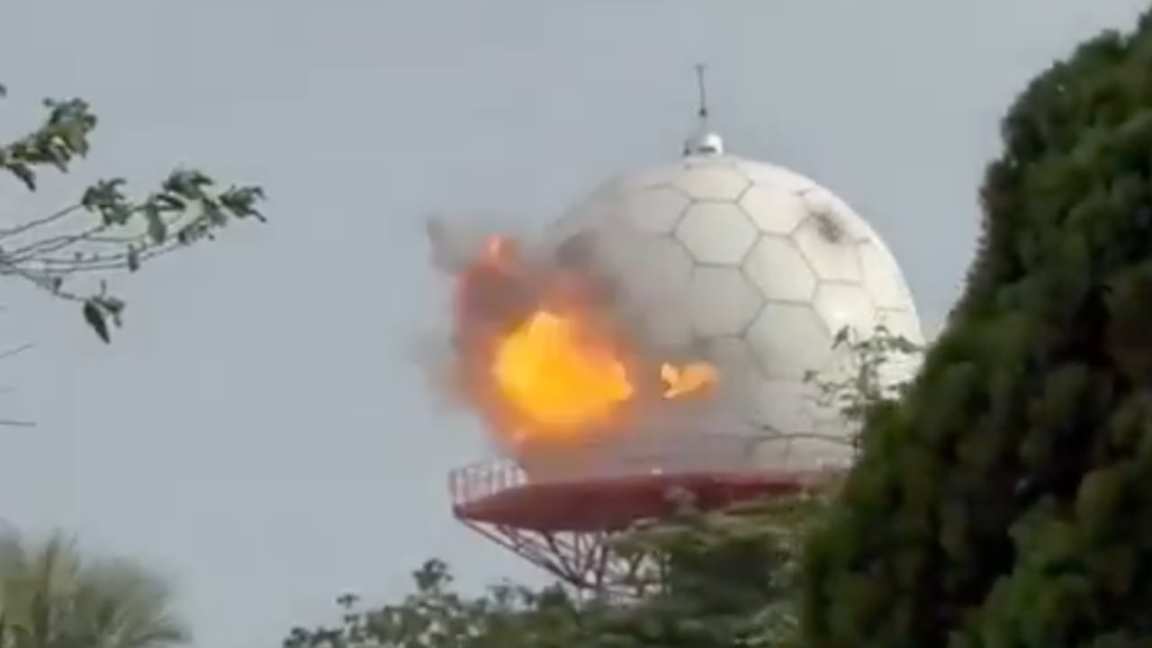 Video muestra el impacto de un drone en el municipio de Candelaria.