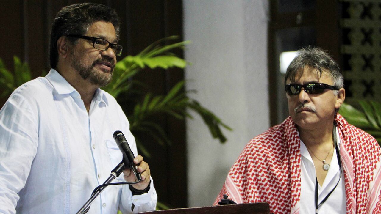 'Iván Márquez' y 'Jesús Santrich' son dos de los negociadores de las FARC en La Habana.