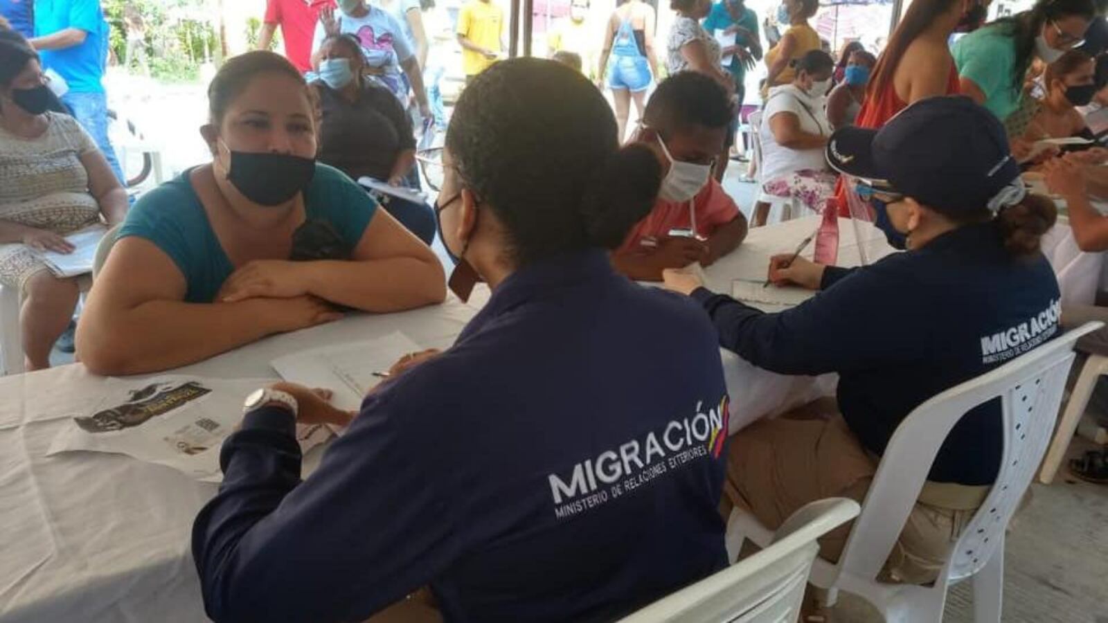 Los migrantes que aspiren al PPT deberán presentar un documento que permita su identificación individual