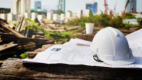 La sostenibilidad no es un destino, es un proceso constante de aprendizaje, adaptación y mejora. Y en ese proceso, cada acción cuenta, cada edificio habla, cada decisión deja huella.