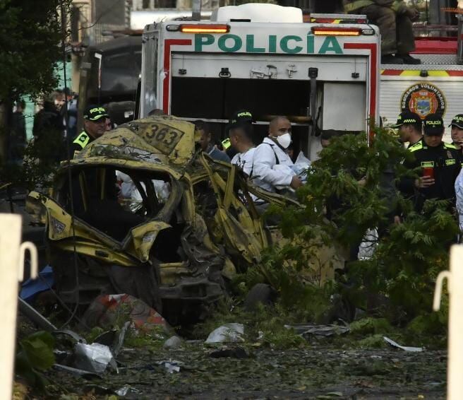Explosión frente a la base aérea marco Fidel Suárez en Cali