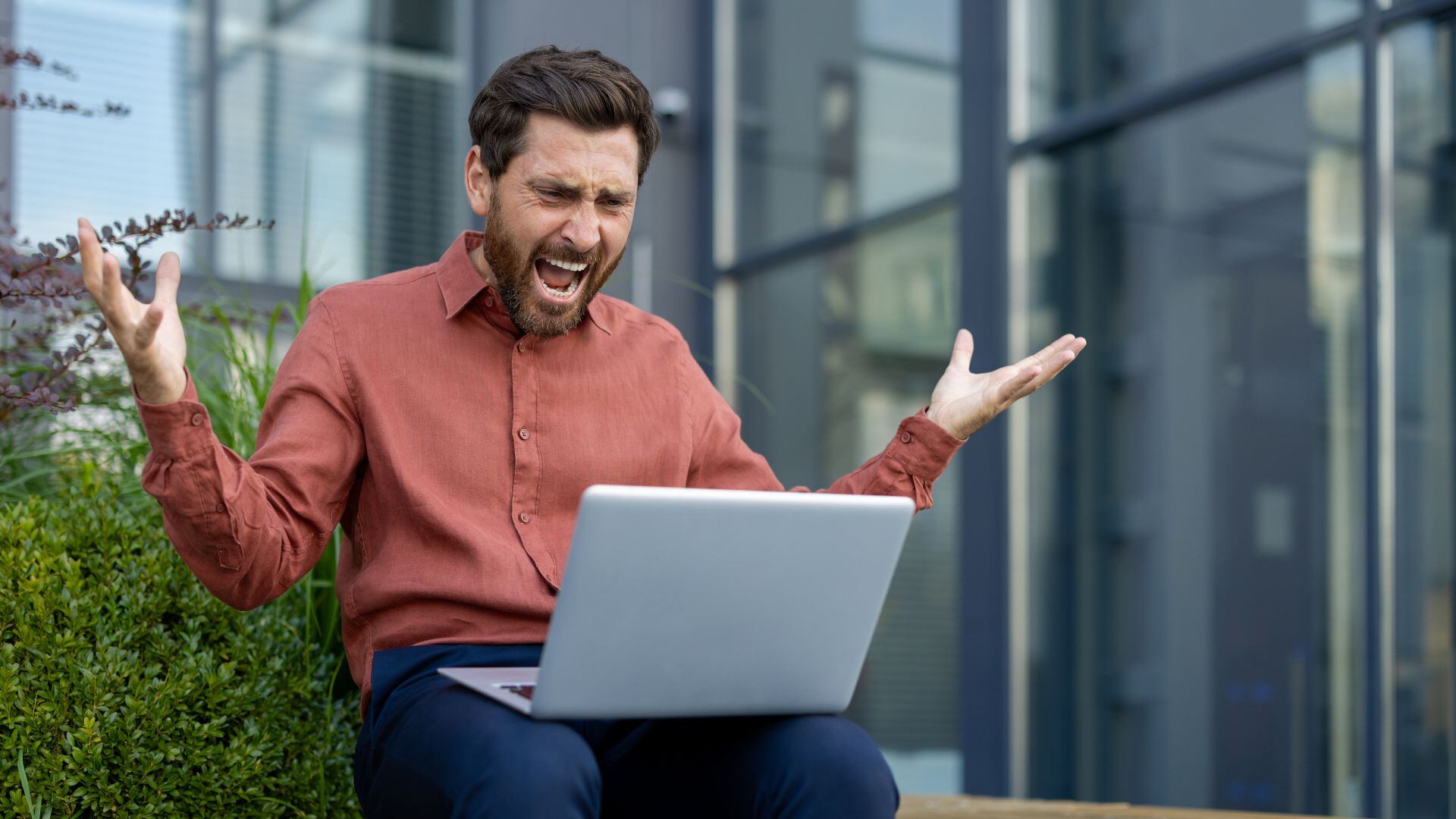 Una de las principales causas del bajo rendimiento es la falta de espacio en el disco duro.