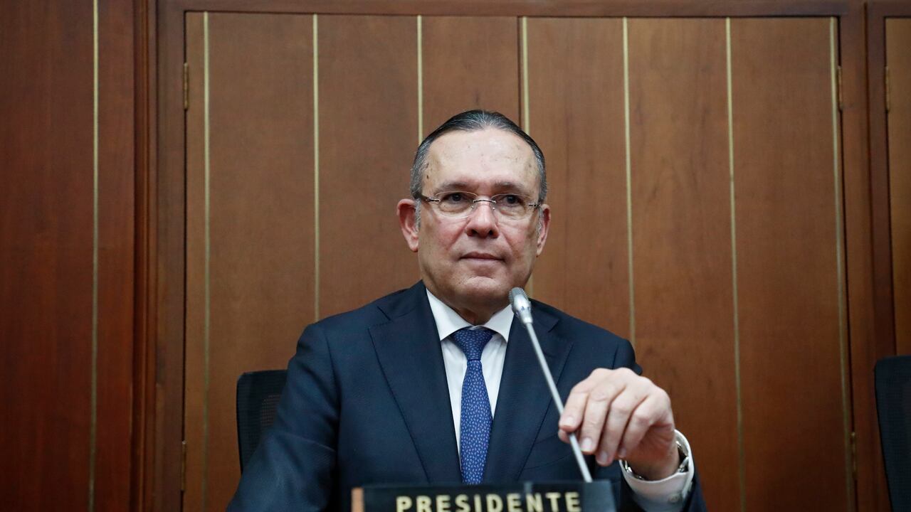 Senador Efraín Cepeda presidente de la Comisión Tercera del senado
Instalación de las comisiones Constitucionales para elegir las nuevas mesas directivas de la legislatura 2023-2024
Bogota julio 25 del 2023
Foto Guillermo Torres Reina / Semana