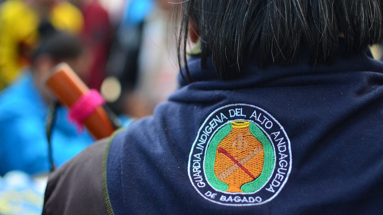 La Guardia Indígena del Resguardo Alto Andágueda, en Bagadó, cuidó de la comunidad en el albergue La Florida.