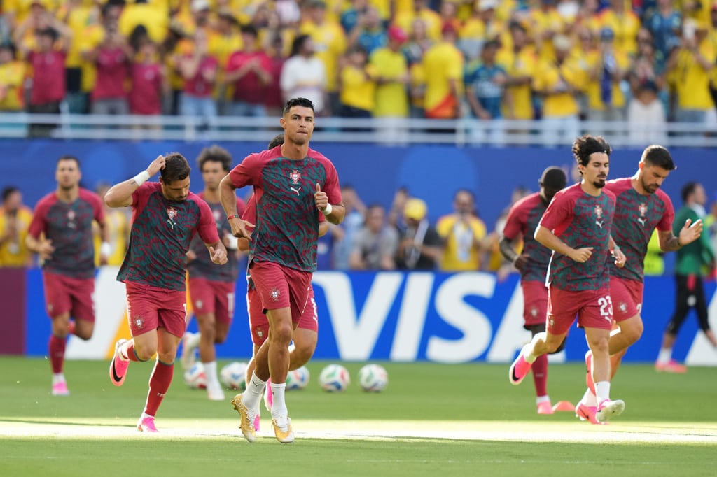 Portugal sale a calentar en el Hard Rock Stadium.
