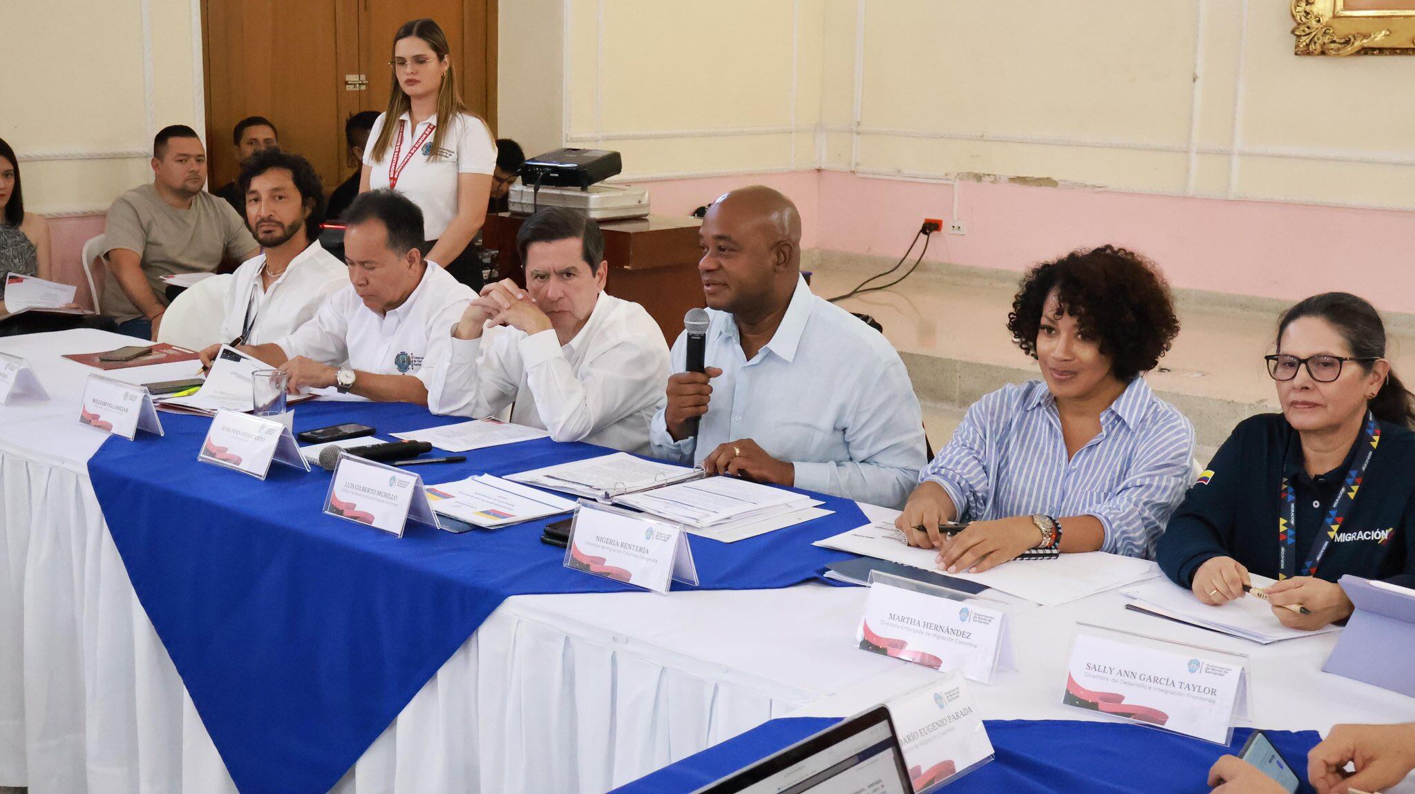Luis Gilberto Murillo y Juan Fernando Cristo en reunión con autoridades de Norte de Santander.
