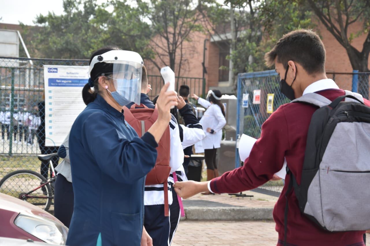 Colegio distrital regreso a clases presenciales