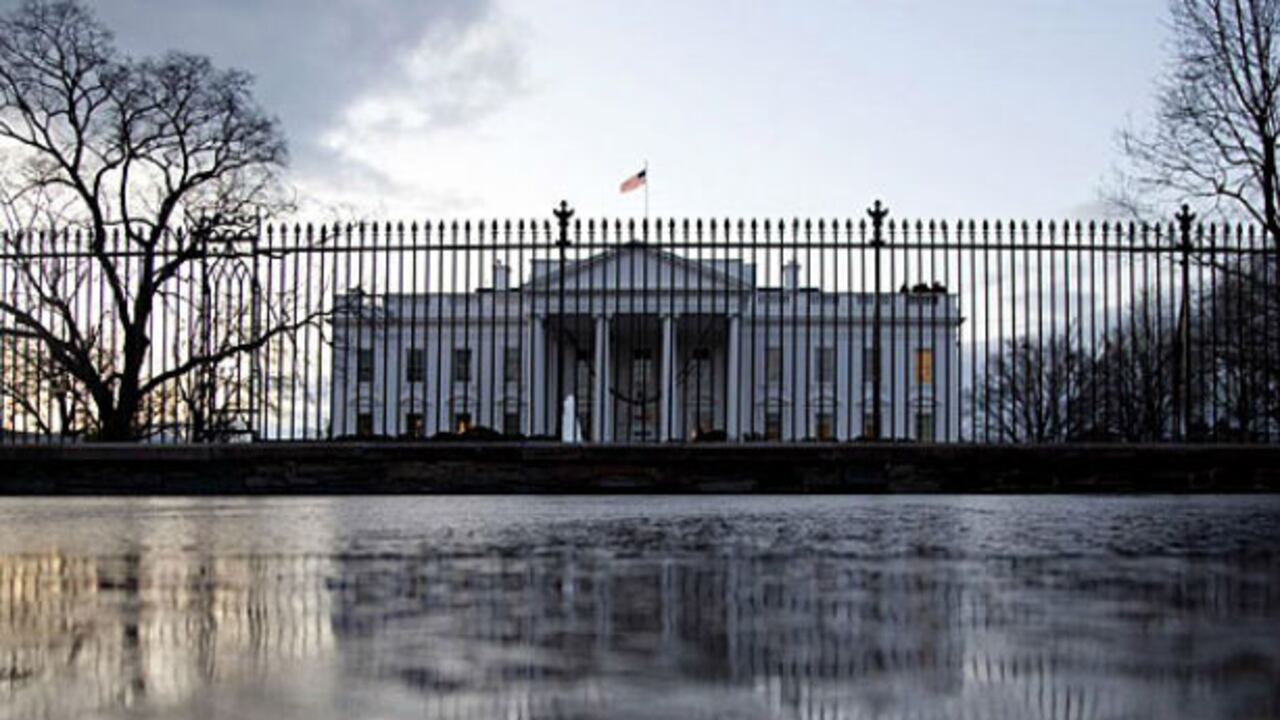 Cerca de 24 horas después de comenzar los comicios, aún se desconocen los resultados.