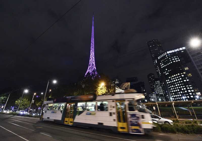 También hasta Australia llegaron los homenajes al fallecido ícono del Pop. Edificio de las artes de Melbourne. Foto: EFE.