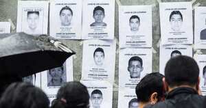 Apoyo a los normalistas de Ayotzinapa frente a la Embajada de México en Nicaragua.