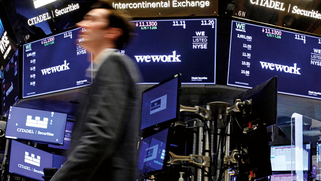 El 21 de octubre, la acción de WeWork se listó en bolsa mediante la fusión con una special purpose acquisition company (SPAC) y quedó valorada en 9.000 millones de dólares.